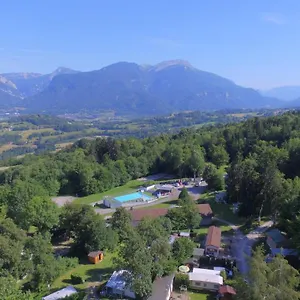 Team Holiday - Camping Le Balcon De Chartreuse Camping Miribel-les-Échelles