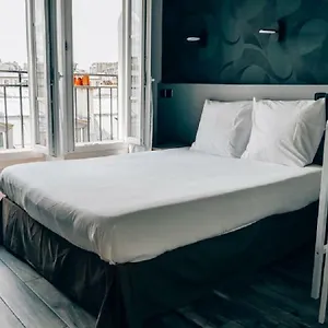 Hotel Luxia, París